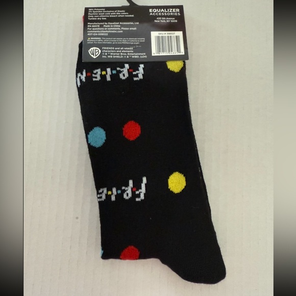 FRIENDS LOGO PATTERN BLACK/DOTS 1 PAIR OF SOCKS - Picture 2 of 4
